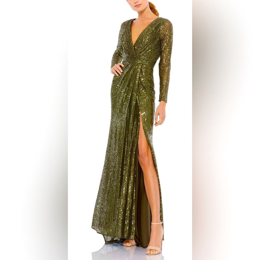👗 NWT! Mac Duggal Olive Sequin Dress